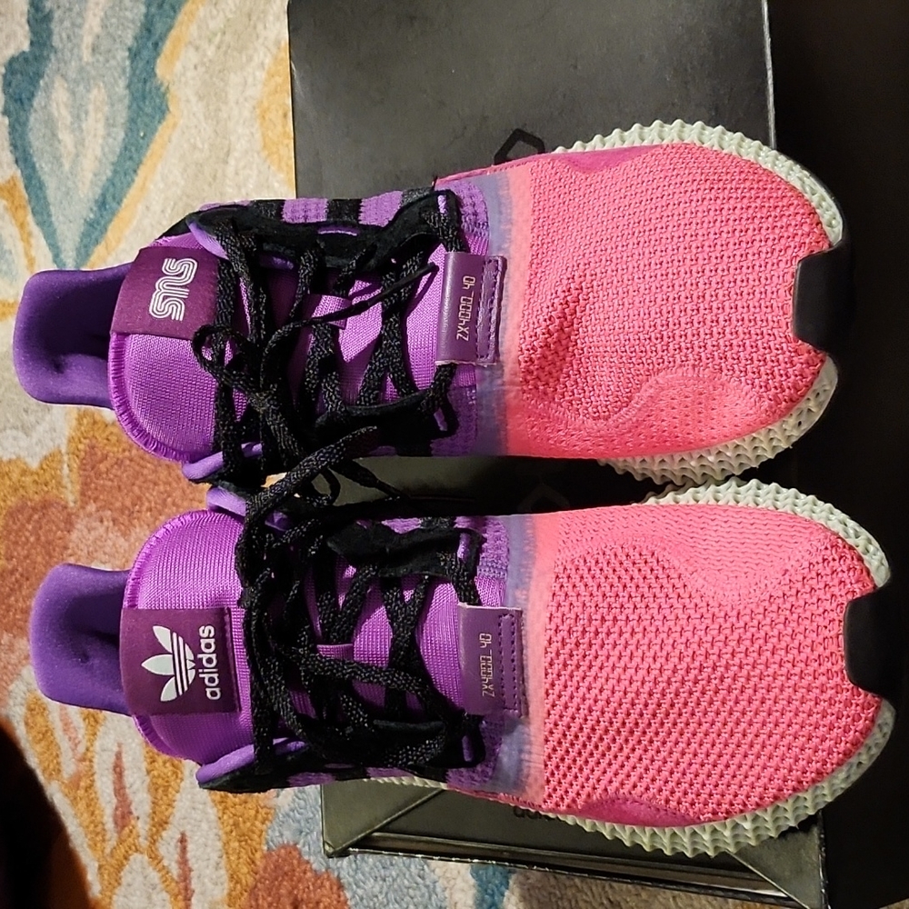 Excellent Condition  Addidas ZX 4000 4D SNS